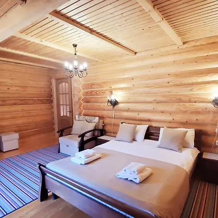 Lodge Mila Mykulychyn